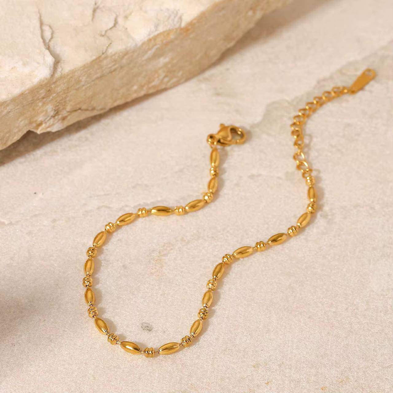 Clara Bracelet | Gold
