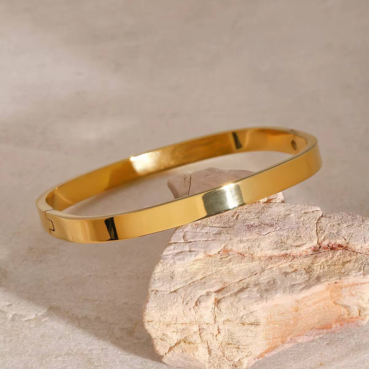 Alani Bangle | Gold