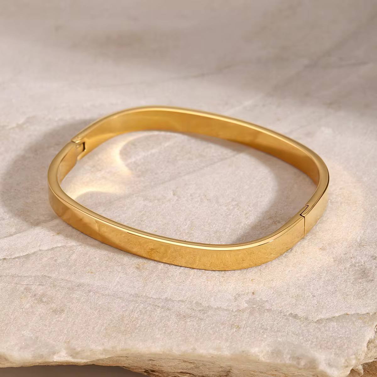 Alani Bangle | Gold