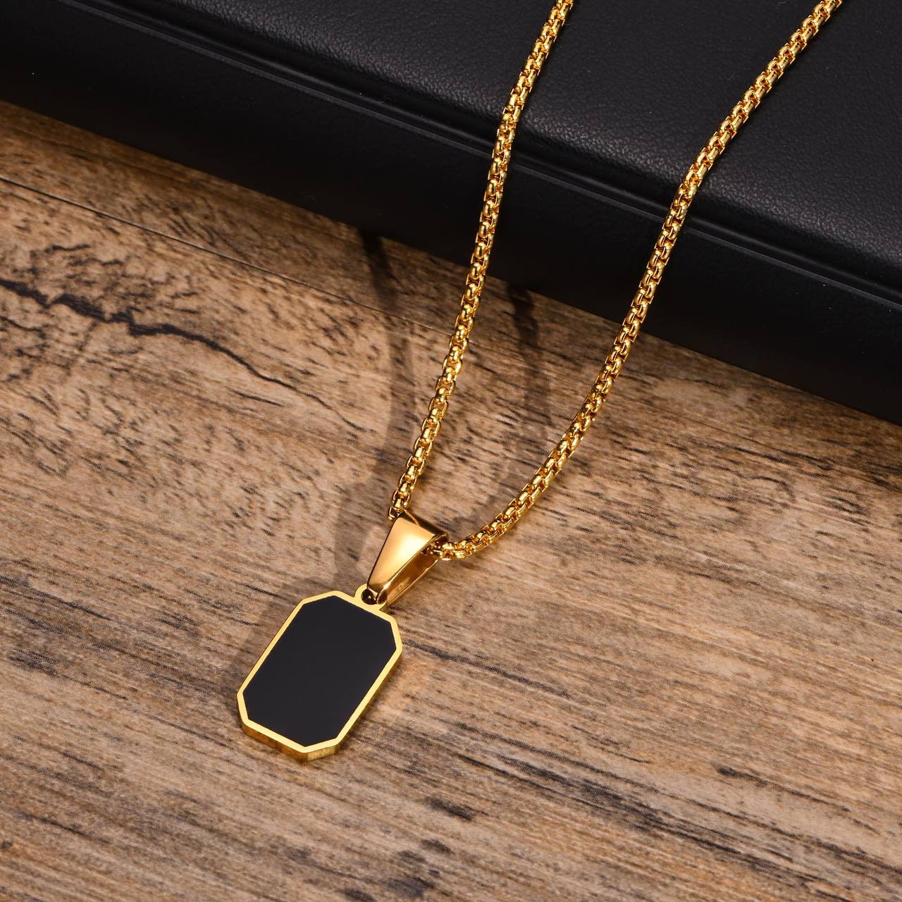 Axl Necklace | Gold