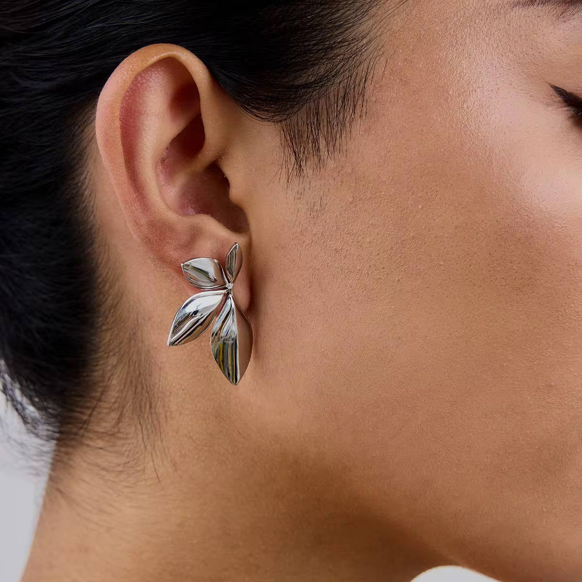 Lory Earrings | Silver