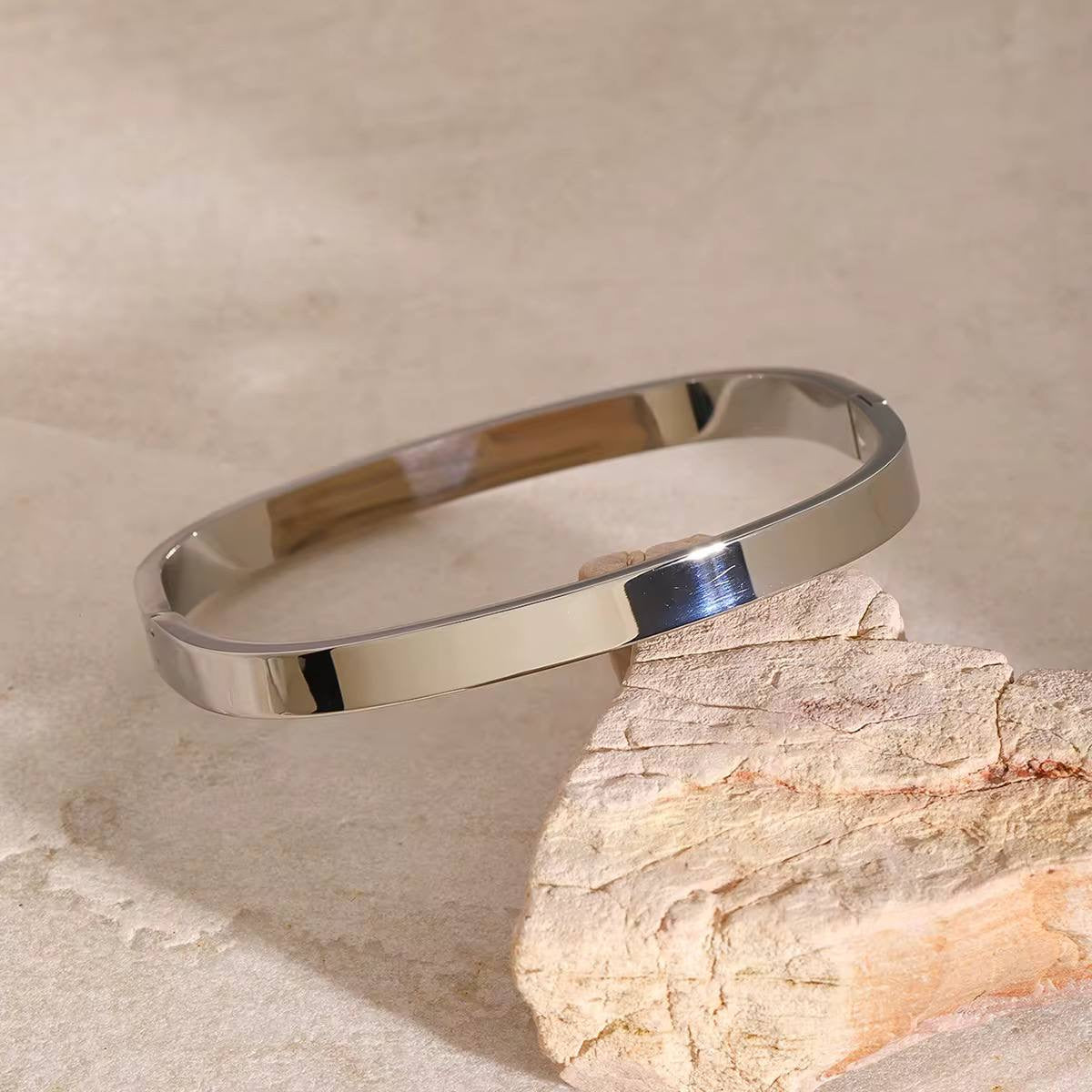 Alani Bangle | Silver