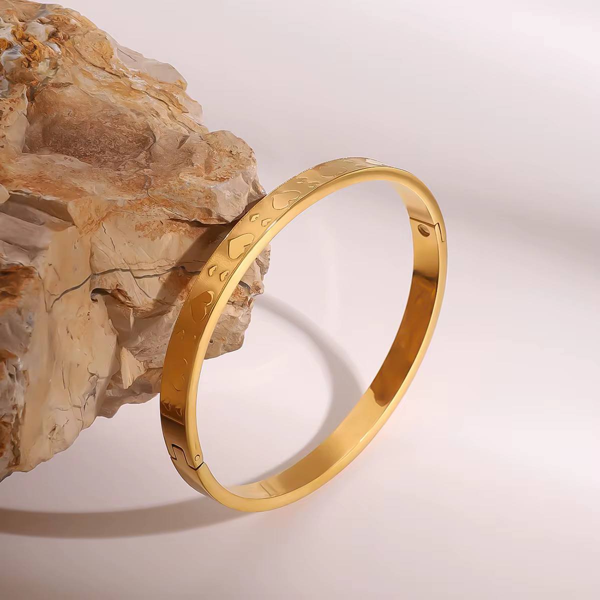 Love Bangle Gold | Unisex