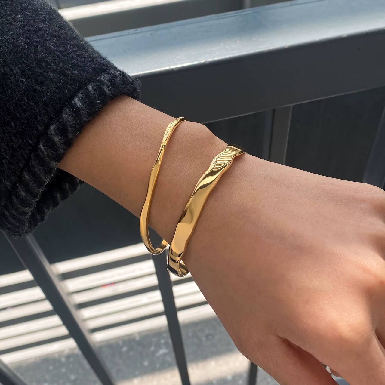 Nola Bangle Gold | Unisex