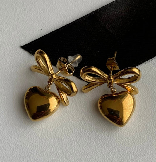 Iris Earrings | Gold